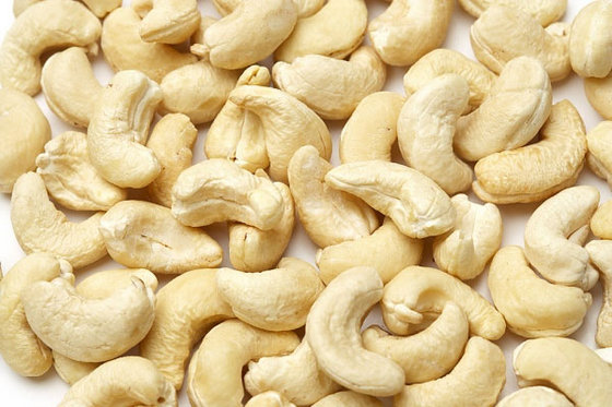 cashew nuts of all sizes for sell